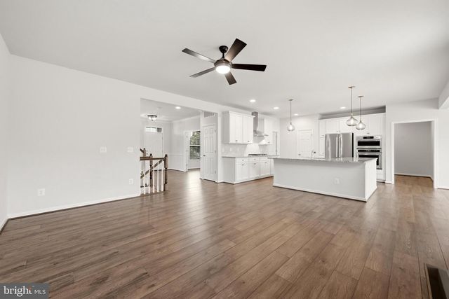 35943 FIELDSIDE WAY, Round Hill, VA 20141