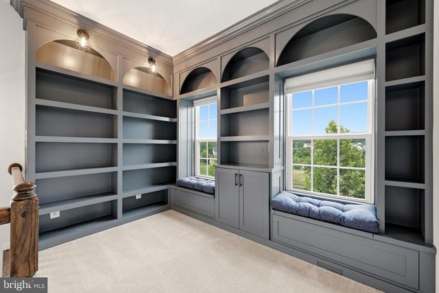35943 FIELDSIDE WAY, Round Hill, VA 20141