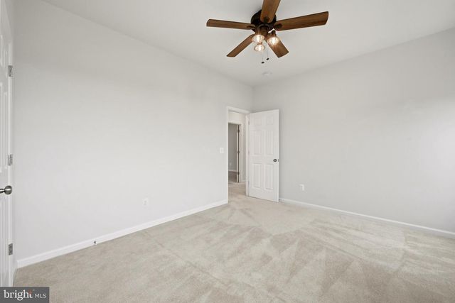 35943 FIELDSIDE WAY, Round Hill, VA 20141