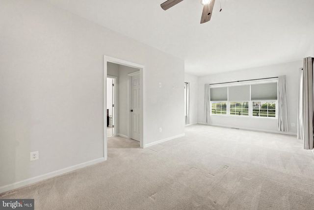 35943 FIELDSIDE WAY, Round Hill, VA 20141