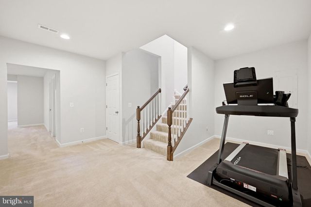 35943 FIELDSIDE WAY, Round Hill, VA 20141