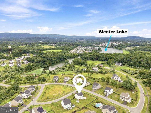 35943 FIELDSIDE WAY, Round Hill, VA 20141
