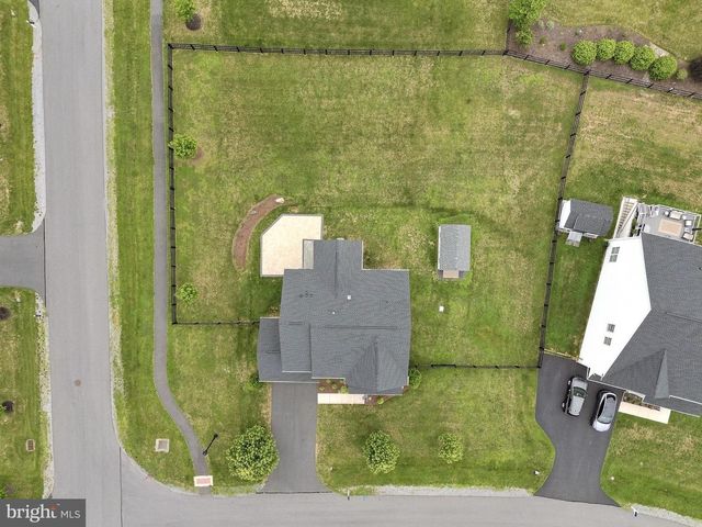 35943 FIELDSIDE WAY, Round Hill, VA 20141