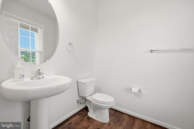 35943 FIELDSIDE WAY, Round Hill, VA 20141