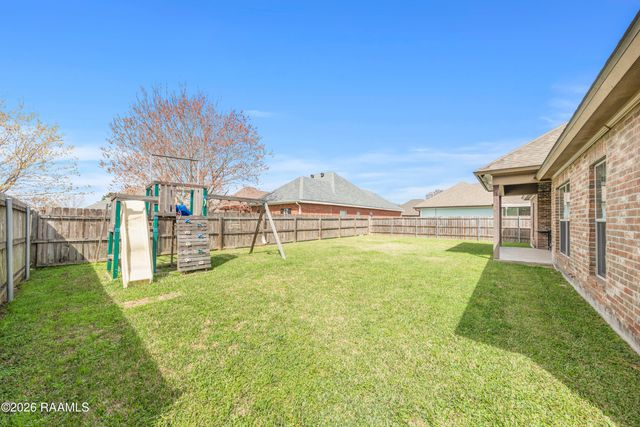 102 Kelsea Drive, Broussard, LA 70518