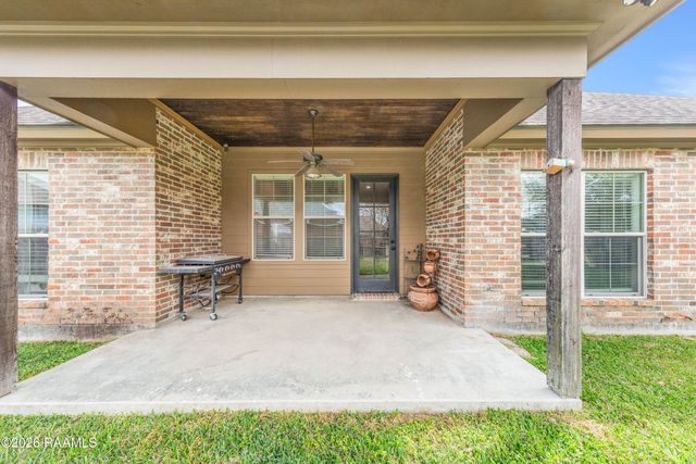 102 Kelsea Drive, Broussard, LA 70518