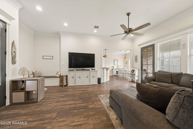 102 Kelsea Drive, Broussard, LA 70518