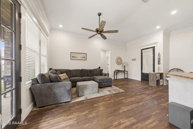 102 Kelsea Drive, Broussard, LA 70518