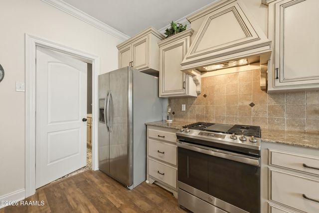 102 Kelsea Drive, Broussard, LA 70518