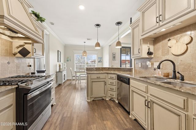 102 Kelsea Drive, Broussard, LA 70518