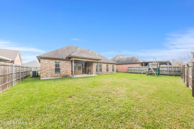 102 Kelsea Drive, Broussard, LA 70518