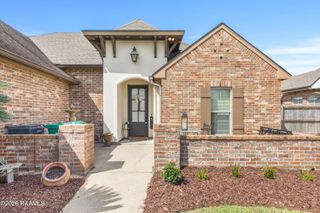 102 Kelsea Drive, Broussard, LA 70518