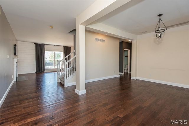 424 Country Stone Drive, Lake St Louis, MO 63367