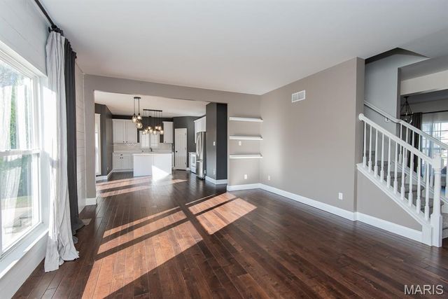 424 Country Stone Drive, Lake St Louis, MO 63367