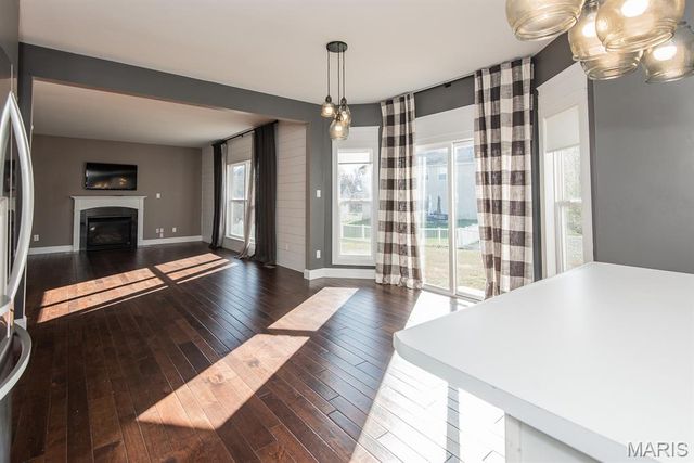 424 Country Stone Drive, Lake St Louis, MO 63367