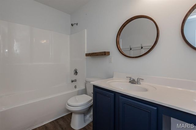 424 Country Stone Drive, Lake St Louis, MO 63367