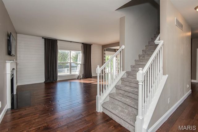 424 Country Stone Drive, Lake St Louis, MO 63367