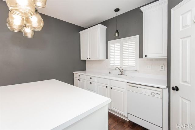 424 Country Stone Drive, Lake St Louis, MO 63367