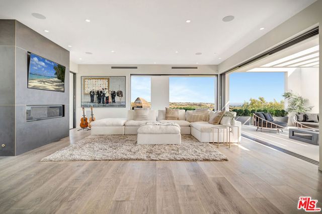 5944 Filaree, Malibu, CA 90265