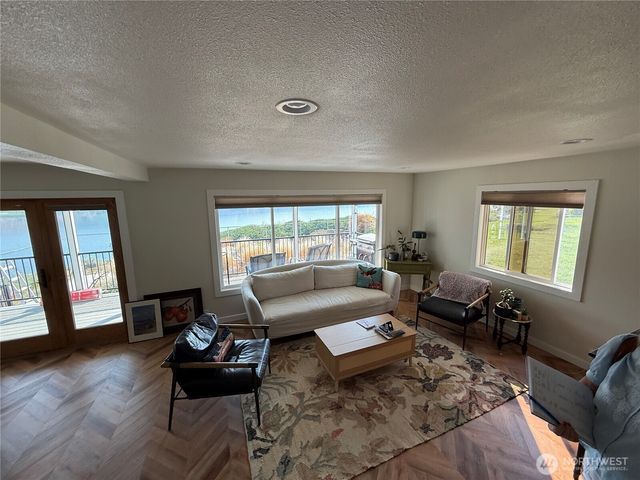 171 B Sunset Drive W, Brewster, WA 98811