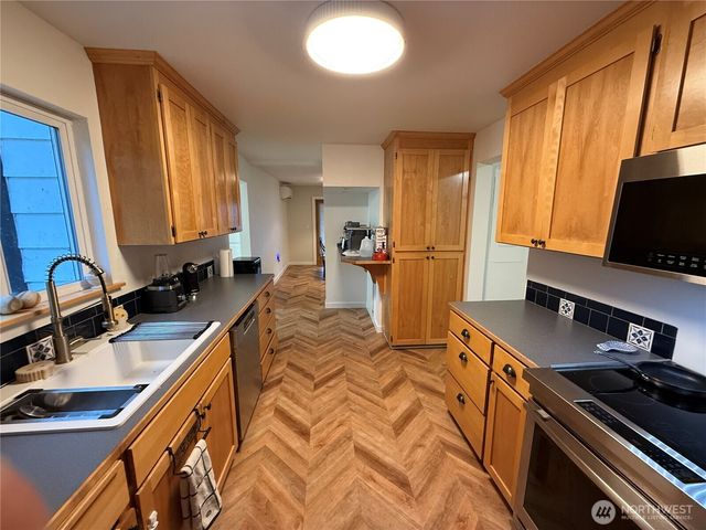 171 B Sunset Drive W, Brewster, WA 98811