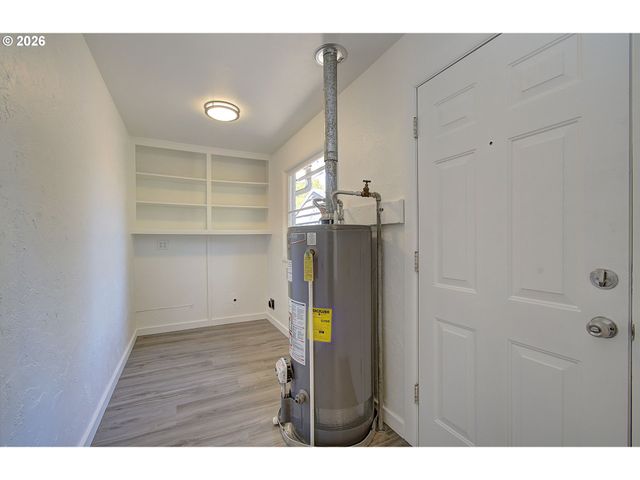 3920 E 18TH St, Vancouver, WA 98661