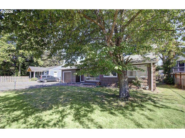 3920 E 18TH St, Vancouver, WA 98661