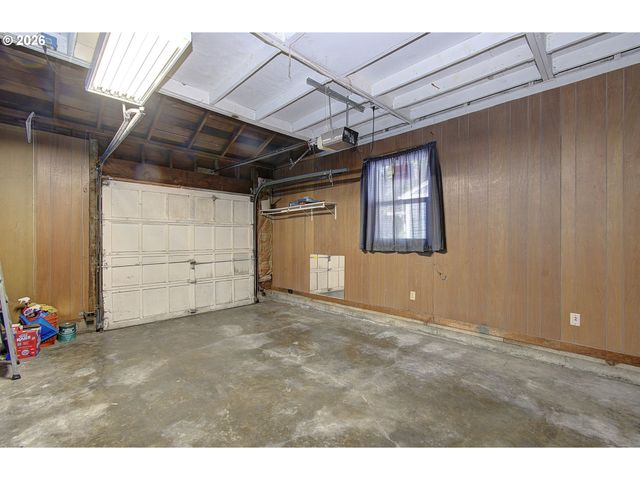 3920 E 18TH St, Vancouver, WA 98661