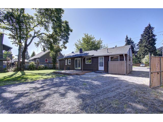 3920 E 18TH St, Vancouver, WA 98661