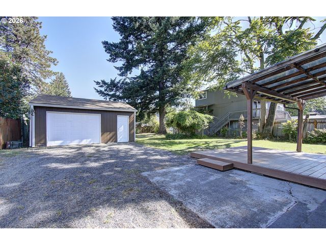 3920 E 18TH St, Vancouver, WA 98661