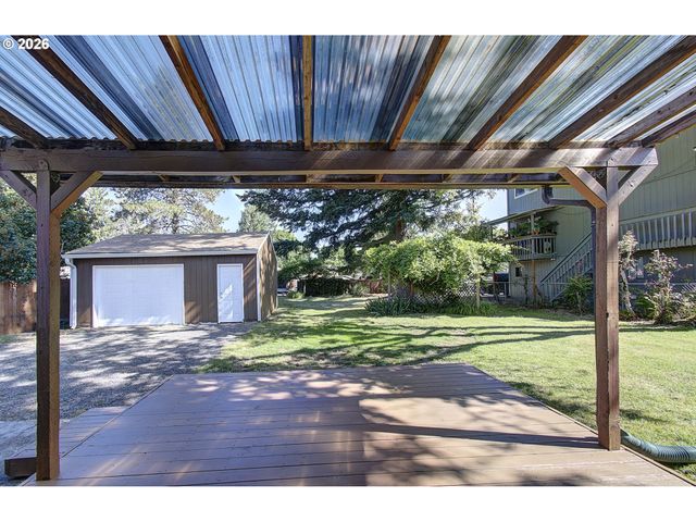 3920 E 18TH St, Vancouver, WA 98661