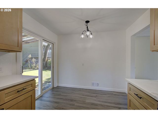 3920 E 18TH St, Vancouver, WA 98661