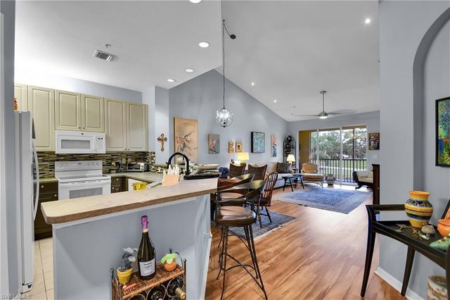 15250 Riverbend BLVD 202, North Fort Myers, FL 33917