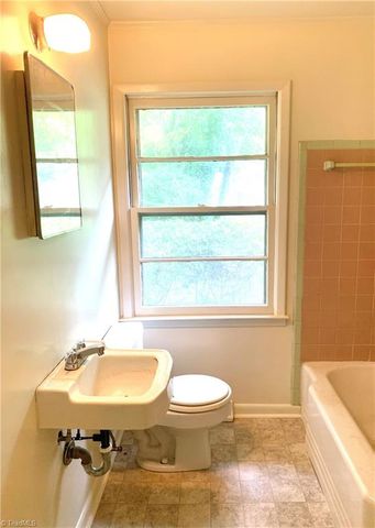 3214 Dreiser Place, Greensboro, NC 27405
