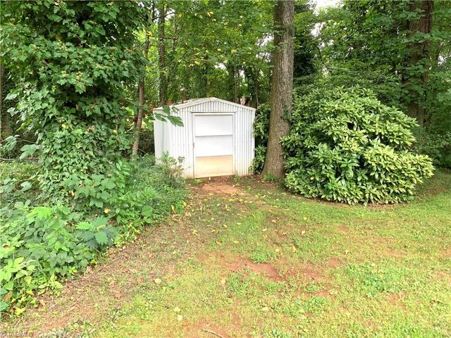 3214 Dreiser Place, Greensboro, NC 27405
