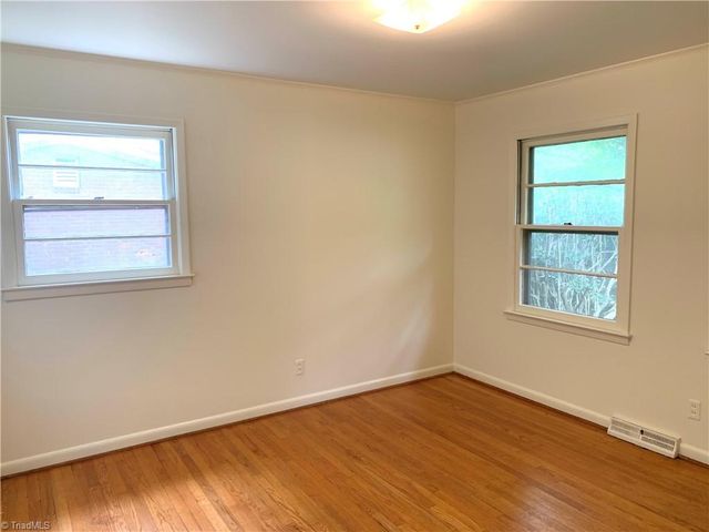 3214 Dreiser Place, Greensboro, NC 27405