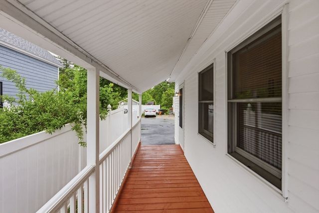 19 Elm Ct, Andover, MA 01810