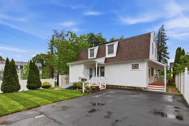 19 Elm Ct, Andover, MA 01810
