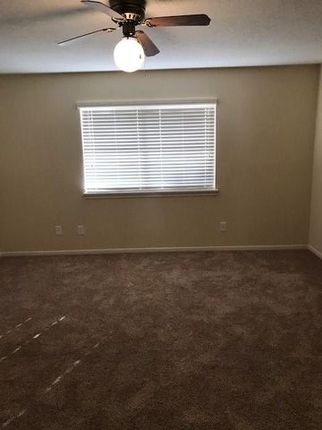 4 Kingsley Court, Conroe, TX 77304