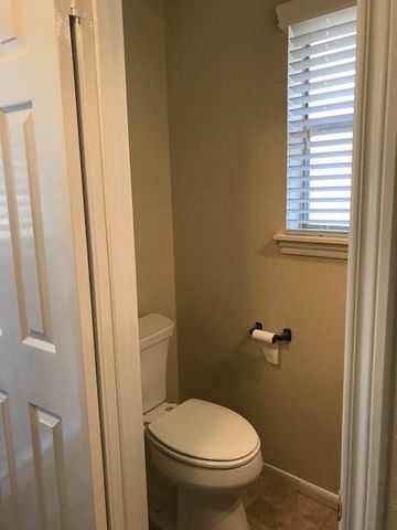 4 Kingsley Court, Conroe, TX 77304