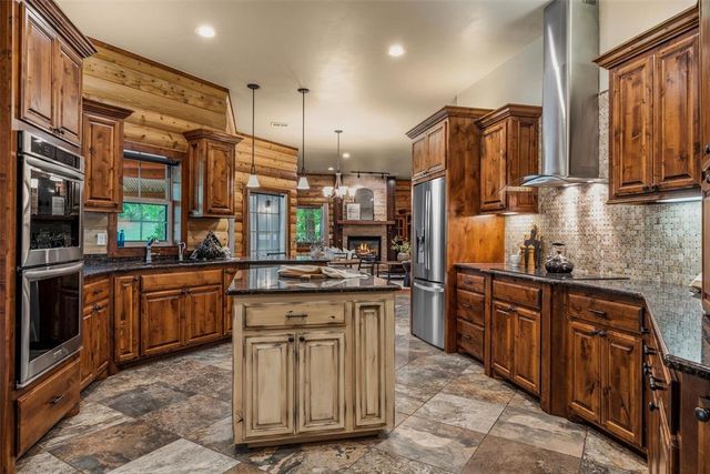 3900 N County Line Road, Newcastle, OK 73065