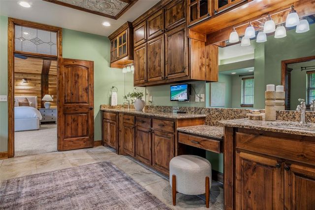 3900 N County Line Road, Newcastle, OK 73065