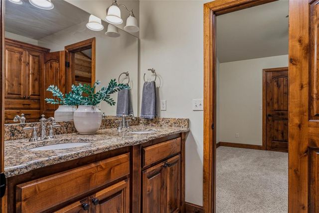 3900 N County Line Road, Newcastle, OK 73065
