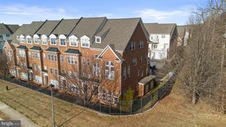 9500 WALKER WAY #21, Manassas Park, VA 20111