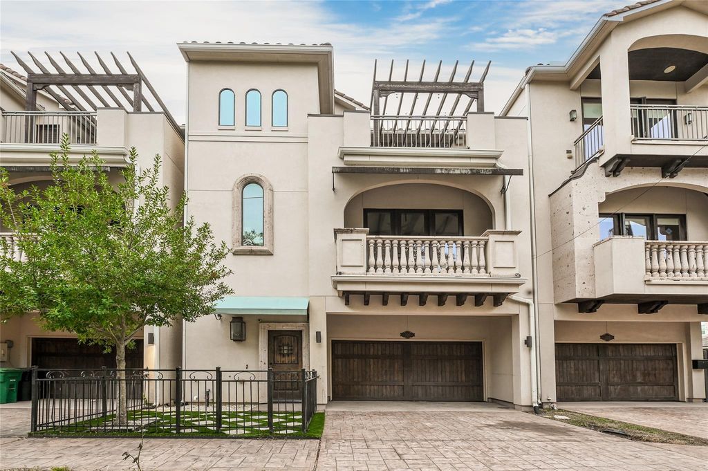 307 Snover Street, Houston, TX 77007