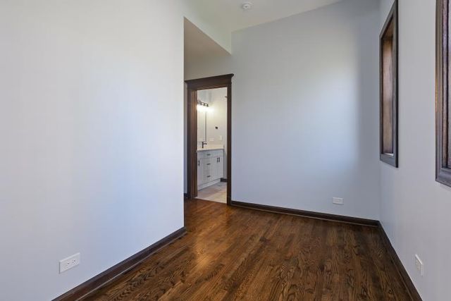 446 E 48th Street 3E, Chicago, IL 60615