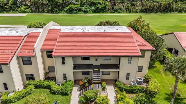 8535 Casa Del Lago F, Boca Raton, FL 33433
