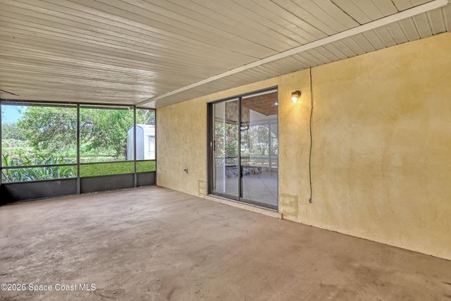 524 Aviation Avenue NE, Palm Bay, FL 32907