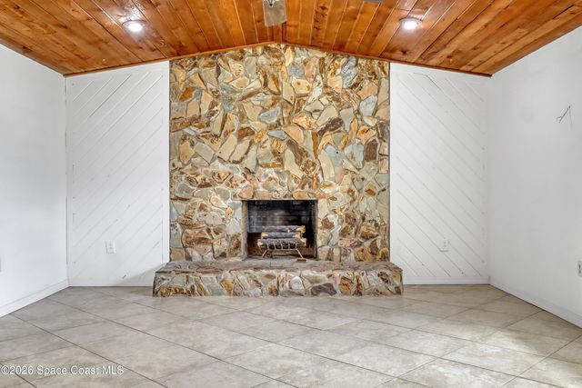 524 Aviation Avenue NE, Palm Bay, FL 32907