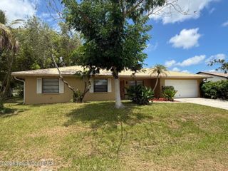 524 Aviation Avenue NE, Palm Bay, FL 32907